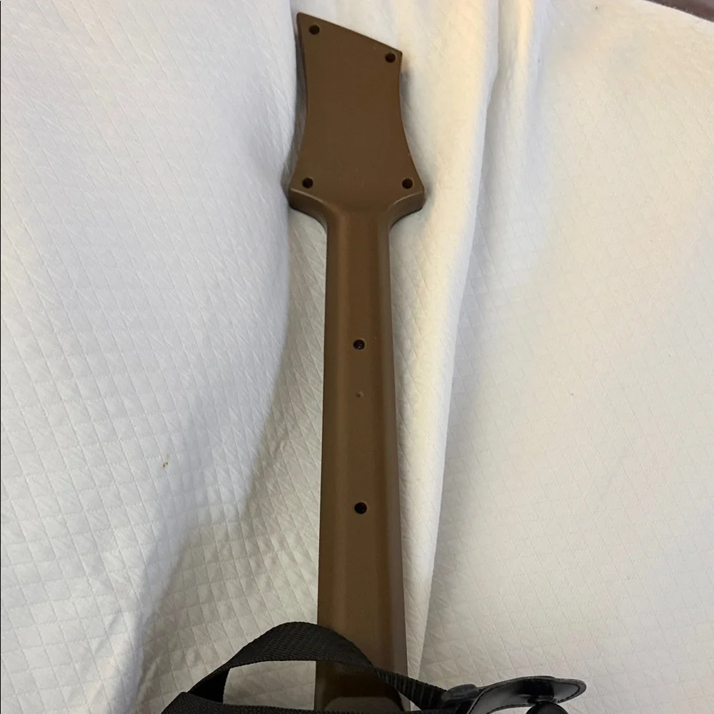 Guitar Hero Live Wireless Controller with Strap no dongle. Works, - Picture 6 of 9